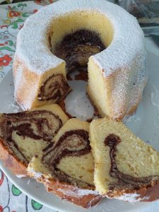 pečen marmorni kolča za nedeljsko sladico