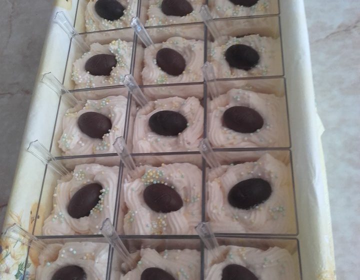 velikonočna sladica v kozarcu